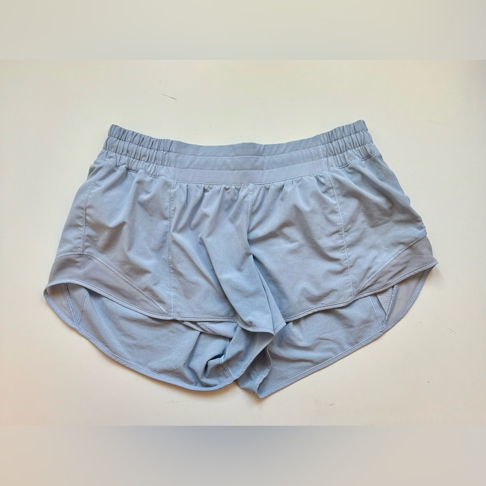 hotty hot low rise lululemon 2.5 inch